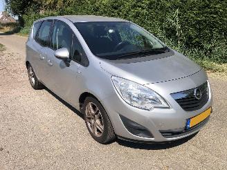 Unfallwagen Opel Meriva 1.4 edition 2011/2