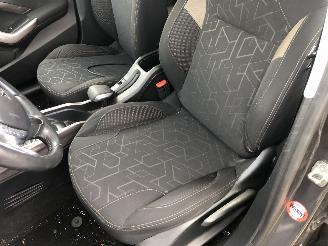 Peugeot 2008 2008 1.2 PureTech Active picture 18