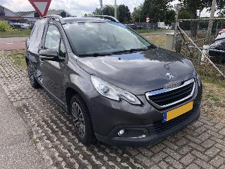 Peugeot 2008 2008 1.2 PureTech Active picture 3