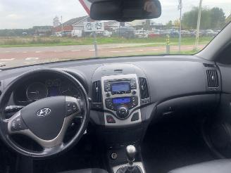 Hyundai I-30 i30 2.0i i-Catcher picture 15