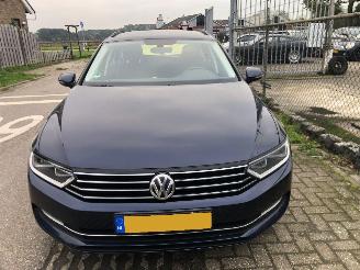 Damaged car Volkswagen Passat passt 1.6 tdi 2016/11