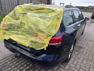 Volkswagen Passat 1.6tdi picture 5