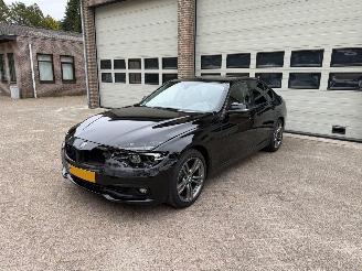 Coche accidentado BMW 3-serie 318i High Executive Automaat Schuifdak NAP ! 2018/5