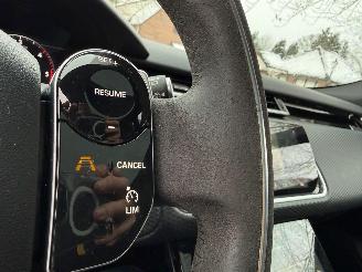 Land Rover Range Rover Velar 2.0 I4 AWD SE R-Dynamic Automaat Pano Leder picture 18