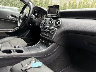 Mercedes A-klasse 180 Prestige Automaat Navi Cruise picture 5