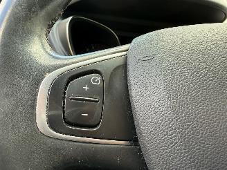 Renault Captur 1.3 TCe Initiale Paris Automaat Navi Clima 45766 Km ! picture 8