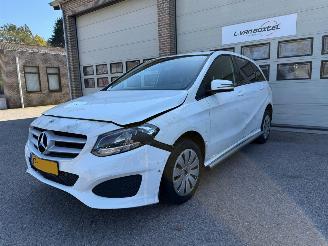 Voiture accidenté Mercedes B-klasse 220 d Ambition Automaat NAP ! 2019/5