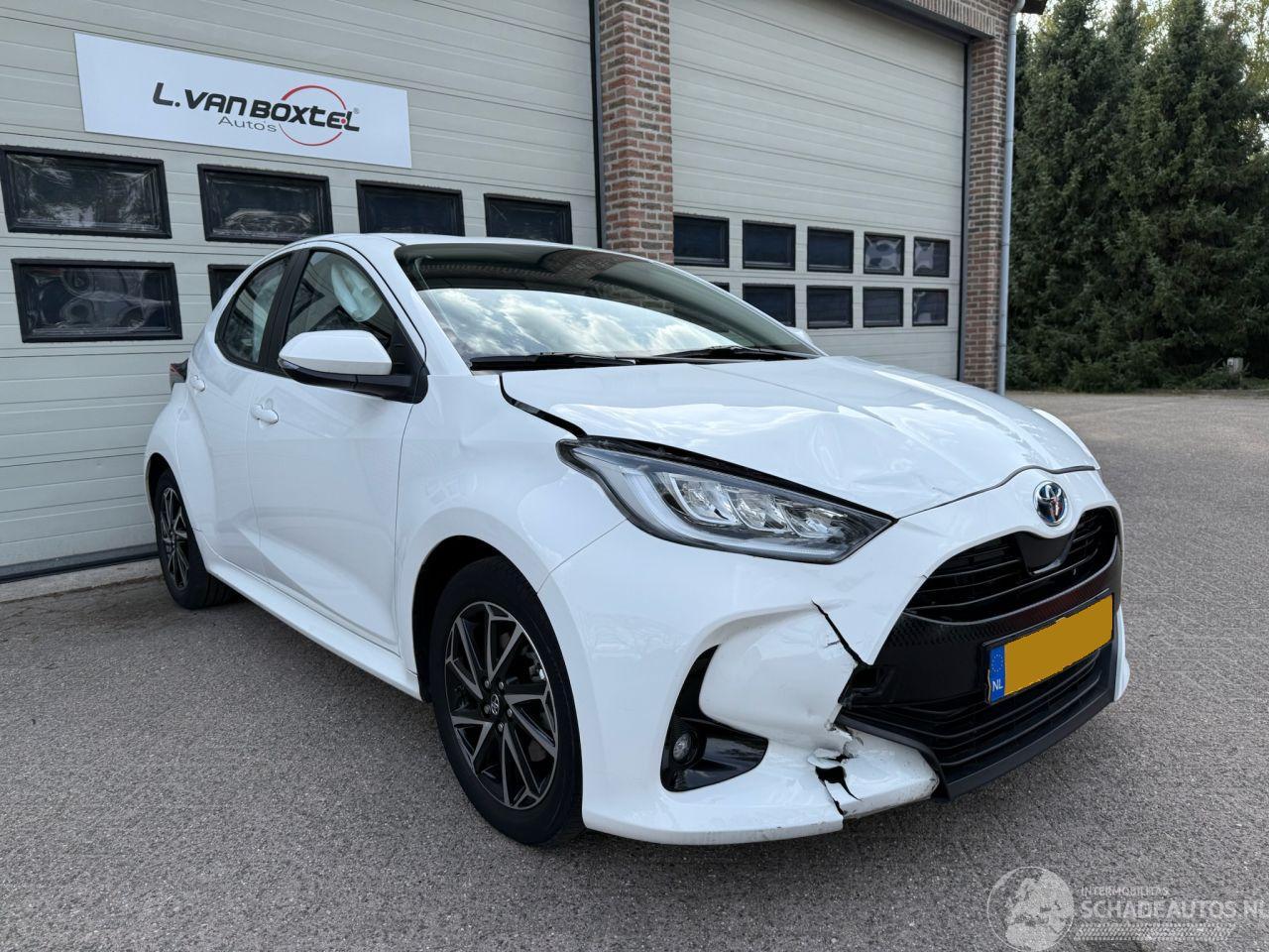 Toyota Yaris 1.5 Hybrid Dynamic Navi Clima Cruise 35316 Km NAP !