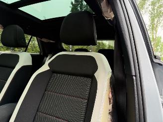 Volkswagen T-Roc 1.5 TSI Sport Automaat Pano Navi Clima Cruise picture 23