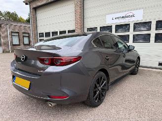 Mazda 3 2.0 e-SkyActiv-X M Hybrid 180 Luxury Navi Clima Leder NAP ! picture 4