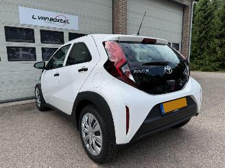 Damaged car Toyota Aygo X 1.0 VVT-i MT Airco Cruise 13964 Km NAP ! 2023/12