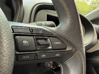 Toyota Aygo X 1.0 VVT-i MT Airco Cruise 13964 Km NAP ! picture 10