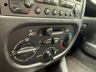 Peugeot 206 1.4 XS Airco picture 10