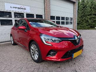 Damaged car Renault Clio 1.0 TCe Intents Navi Clima Cruise 69424 Km ! 2020/3