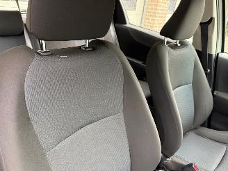 Toyota Yaris 1.5 Full Hybrid Aspiration Automaat Navi Clima 92628 Km ! picture 8