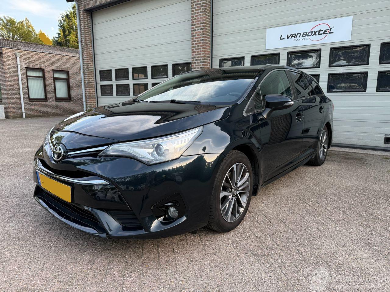 Toyota Avensis 1.8 VVT-i Business Pro Automaat Pano Navi Clima