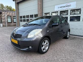 Toyota Yaris 1.3 VVTi Idols Airco picture 2