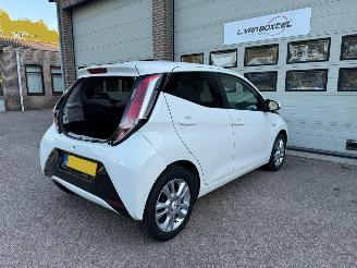 Toyota Aygo 1.0 VVT-i X Navi Clima 81688 Km NAP ! picture 3