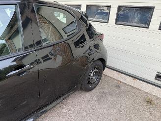 Toyota Yaris 1.5 Hybrid 115 Comfort Automaat Navi Clima NAP ! picture 19