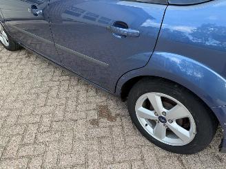 Ford Focus 1.6-16V Futura Automaat Airco NAP ! picture 13