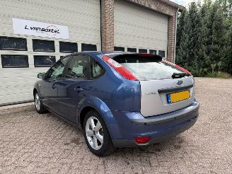 Ford Focus 1.6-16V Futura Automaat Airco NAP ! picture 4