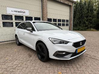 Seat Leon 1.5 TSI e-Hybrid FR Automaat Navi Clima 28266 Km NAP ! picture 2