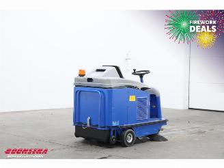   95 BJ 2022 33Hrs! Kehrmaschine / Veegmachine picture 3