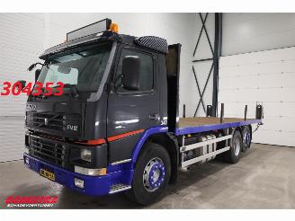 krockskadad bil vrachtwagen Volvo FM 12 340 6X2 Manual Mitnahmestapler Halterung Euro 3 2002/3