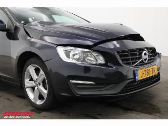 Volvo V-60 2.0 D2 Kinetic Navi Clima Cruise PDC AHK 148.573 km! picture 7