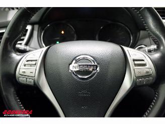 Nissan Qashqai 1.2 N-Vision Aut. 360° Leder Cruise SHZ AHK 117.901 km! picture 14