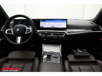 BMW 3-serie Touring 330i M-Sport Pano LED HUD Leder Cruise picture 15