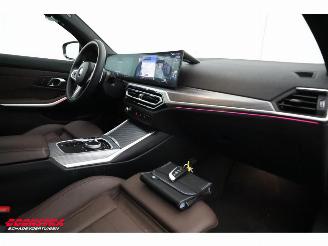 BMW 3-serie Touring 330i M-Sport Pano LED HUD Leder Cruise picture 14