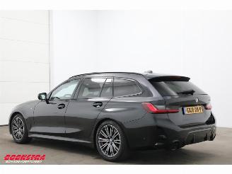 BMW 3-serie Touring 330i M-Sport Pano LED HUD Leder Cruise picture 4