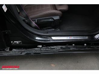 BMW 3-serie Touring 330i M-Sport Pano LED HUD Leder Cruise picture 12