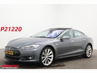 krockskadad bil auto Tesla Model S P85+ Pano Leder Camera SHZ 2013/11