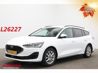 Coche accidentado Ford Focus 1.5 EcoBlue Trend Navi Airco Cruise PDC AHK 2022/3