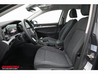 Volkswagen Golf 1.0 eTSI DSG Life ACC Camera LRHZ Navi PDC picture 19