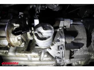 Volkswagen Golf 1.0 eTSI DSG Life ACC Camera LRHZ Navi PDC picture 12