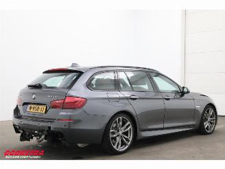 BMW 5-serie Touring M550xd Pano LED ACC Memory H/K HUD AHK SHZ LRHZ picture 3