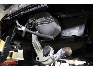 BMW 5-serie Touring M550xd Pano LED ACC Memory H/K HUD AHK SHZ LRHZ picture 15