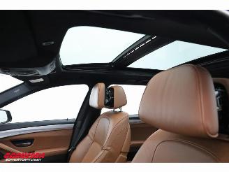 BMW 5-serie Touring M550xd Pano LED ACC Memory H/K HUD AHK SHZ LRHZ picture 22