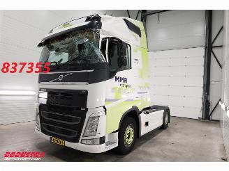 krockskadad bil vrachtwagen Volvo FH 460 4X2 Euro 6 2017/9