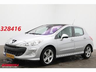 Vaurioauto  passenger cars Peugeot 308 1.6 THP 157 PK XT Pano Navi Clima Cruise PDC 161.459 km! 2011/1