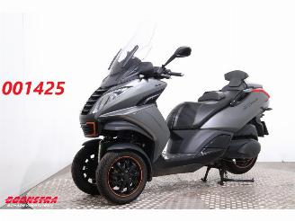 uszkodzony motocykle Peugeot Metropolis RS 2013/10