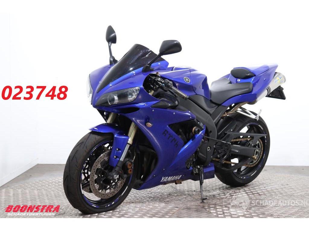 Yamaha  YZF-R1 Leo Vince