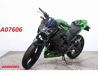 krockskadad bil motor Kawasaki  Z 300 ABS 2016/3