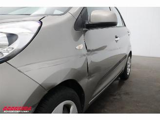 Kia Picanto 1.0 CVVT Plus Pack Navi Airco Bluetooth 2e Eigen. 53.699 km! picture 11