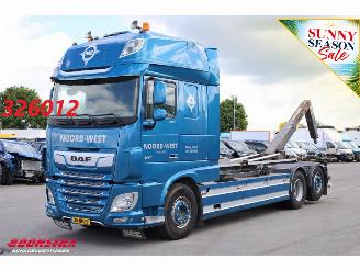 krockskadad bil vrachtwagen DAF XF 480 FAN VDL S-25-660 2X 2020 6X2 Euro 6 Dakairco 2020/11