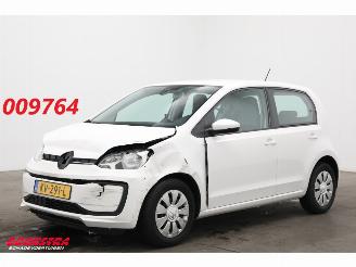 Schadeauto Volkswagen Up! 1.0 BMT move up! Airco Bluetooth 54.053 km! 2017/2