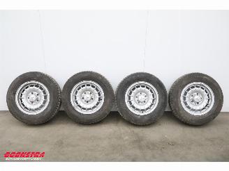Mercedes  300 TD Combi Aut. W123 Radio AHK + extra wielset! picture 26